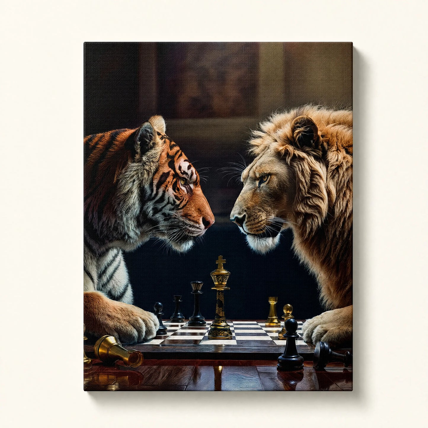 Duelo de Reyes — cuadro decorativo de un tigre y un león jugando ajedrez